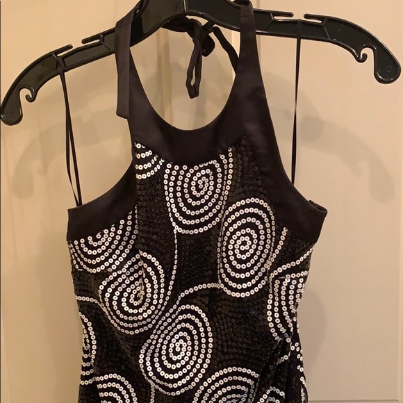 Dress - Picture 2 of 8